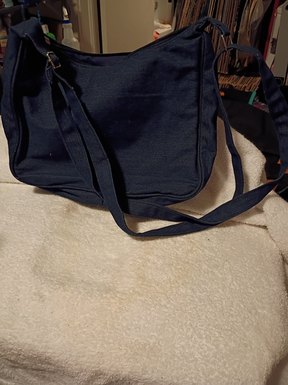 Women's Navy Shoulder Bag - Classic Casual Carry